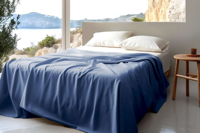 Sleep & Beyond King/Cal King / Pacific Blue 100% Organic Cotton Honeycomb Jacquard Blanket
