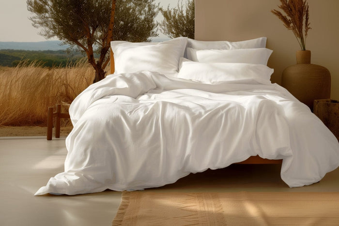 Sleep & Beyond Standard / Queen / Crisp White 100% Organic Cotton Sateen Pillowcase Pair