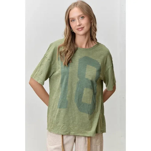"18" Graphic Oversized Tee