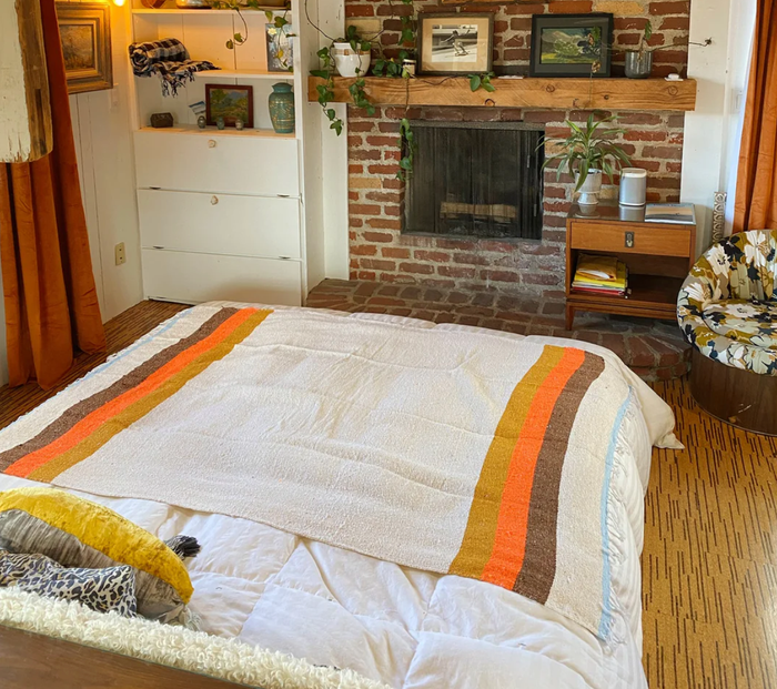 70s - Sustainable Recycled Throw Blanket