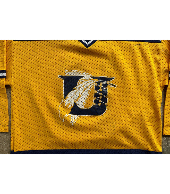 90's Vintage U Feathers Hockey Jersey
