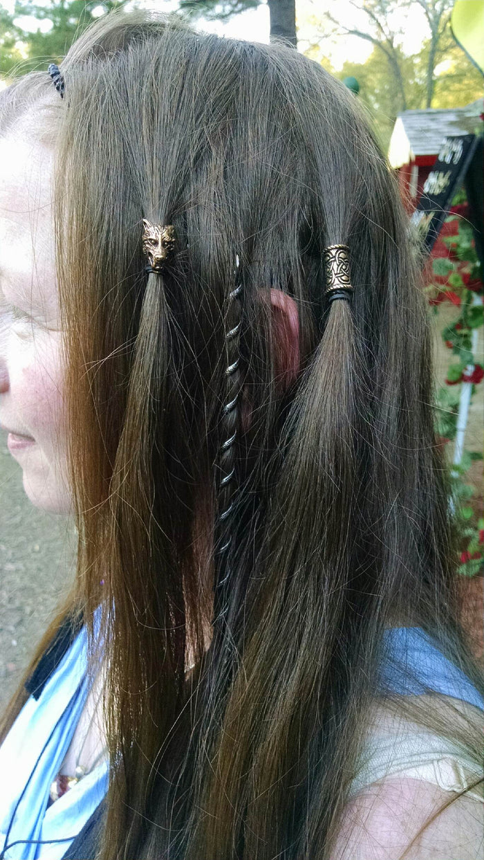 Model wearing Celtic Strength Hair Bead - Copper Viking Braid Accessory