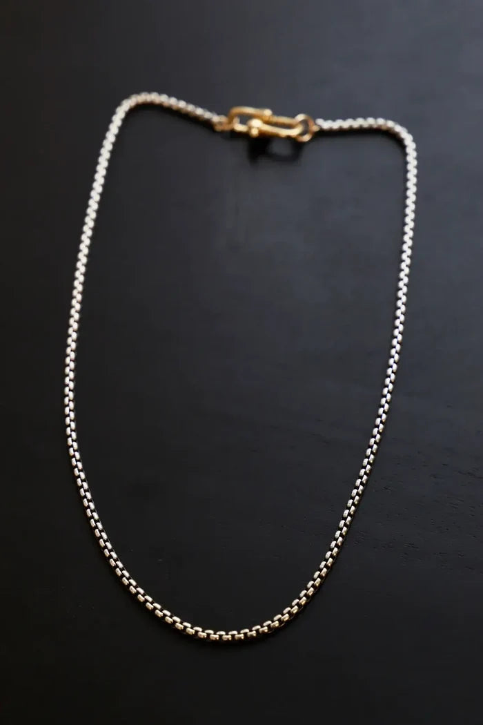 DISCONTINUED CN1544 Silver Necklace-Box Chain Nova Round