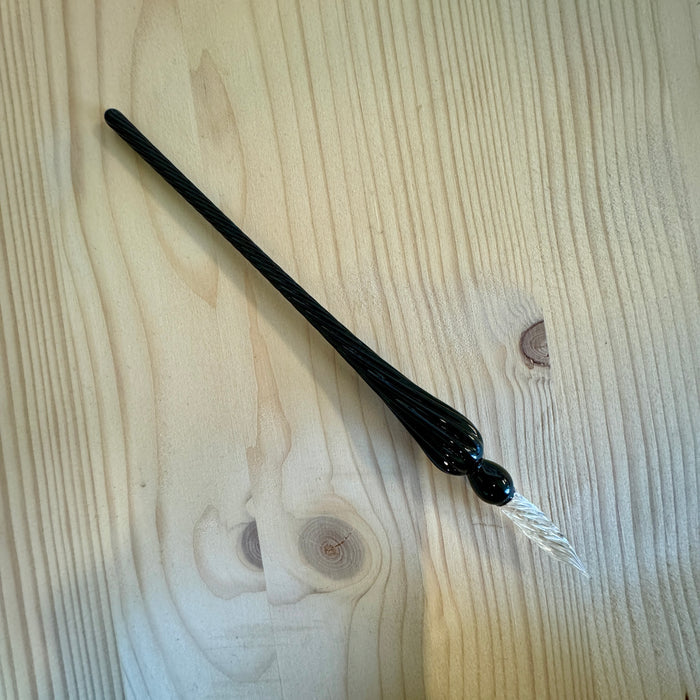 Black Glass 18