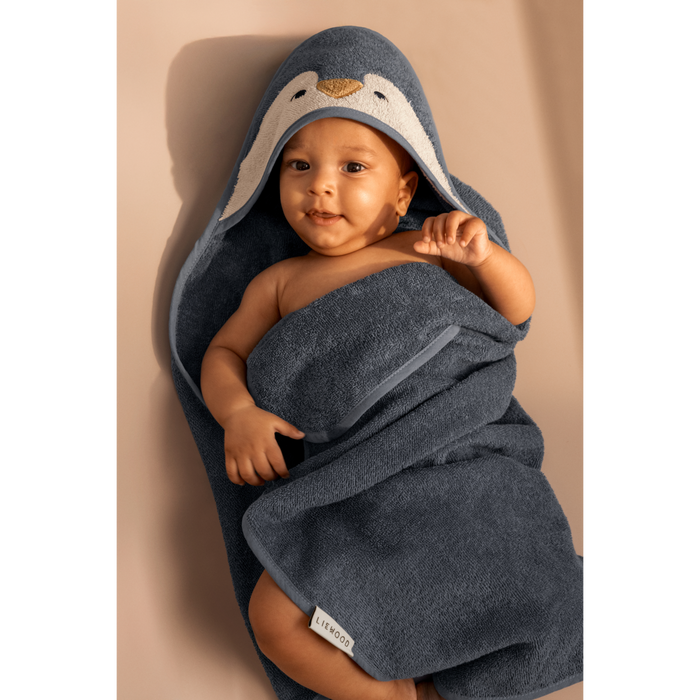 Liewood - Hooded Towel - Organic Cotton - Penguin - Oceanview Mix - Lifestyle Cut