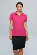 Ladies Flinders Polo: bright pink short-sleeved polo shirt