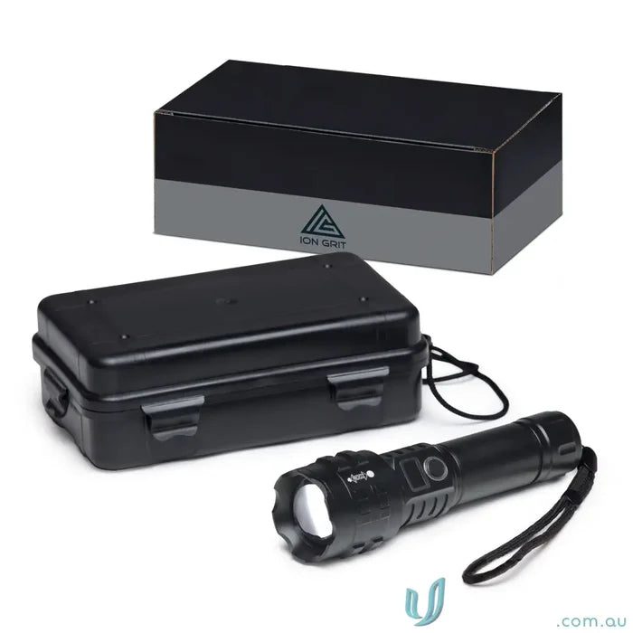 15W LED flashlight IGLPT LuminaPro Torch Highâ€‘Power 15W XHP70 LED Flashlight with Adjustable Zoom