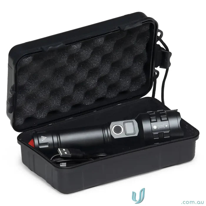 15W LED flashlight IGLPT LuminaPro Torch Highâ€‘Power 15W XHP70 LED Flashlight with Adjustable Zoom