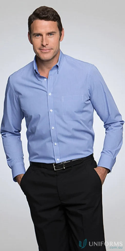 Man wearing Mens Pippa LS Check with collar, perfect for work style
