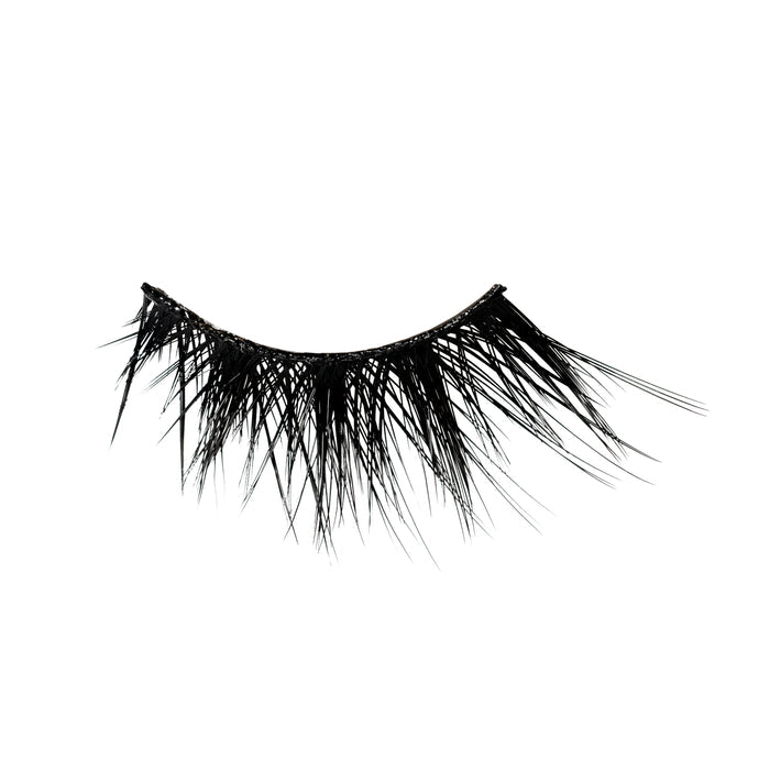 Midnight Demi a dramatically flared half lash with extra-long length, bold volume, and textured spiky clusters creating a 4D effect.