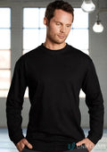 Black long-sleeved Crew Neck LS Tee with london long sleeve style and winning spirit vibe