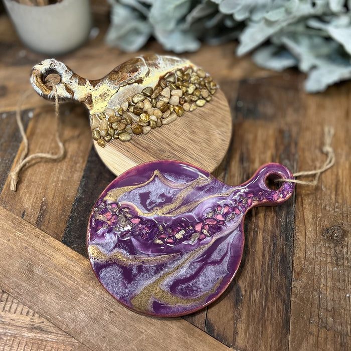 Resin & Wood Cutting Board Decor