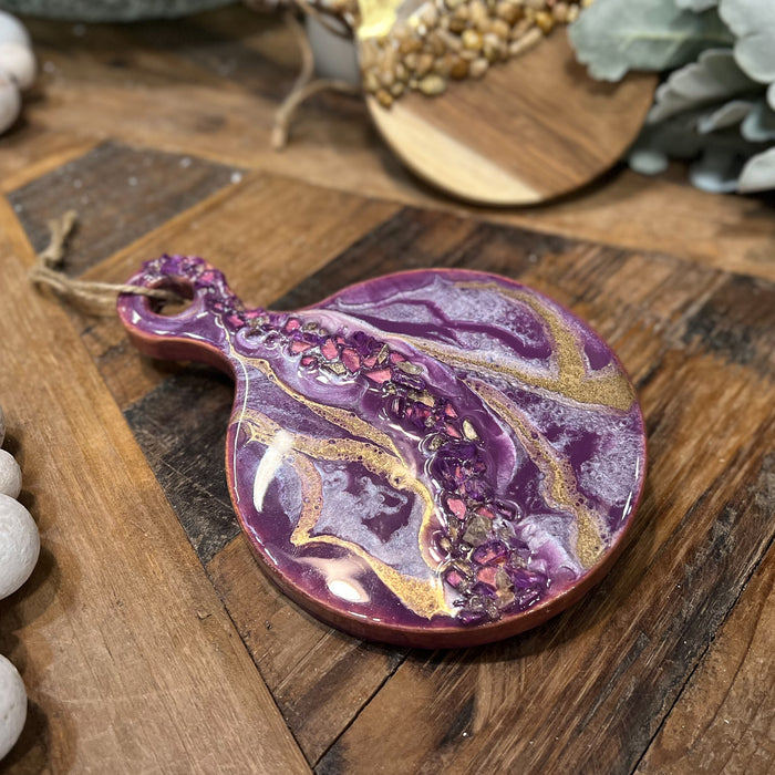 Resin & Wood Cutting Board Decor