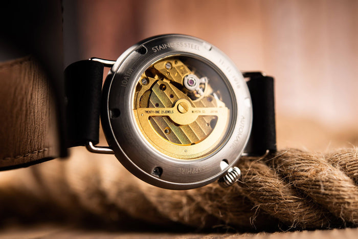 Vario 1918 Trench/Medic Watch Sapphire Exhibition Caseback