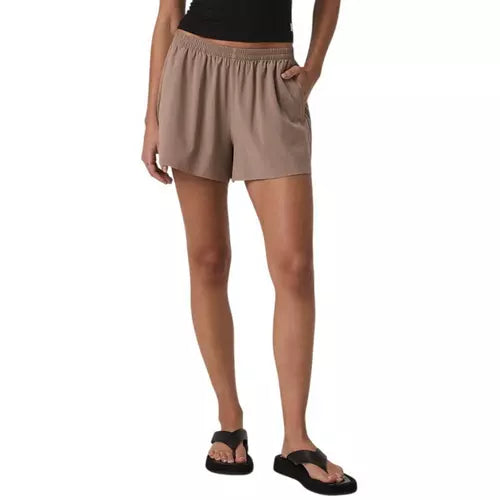 Vuori Women's Villa Everyday Shorts