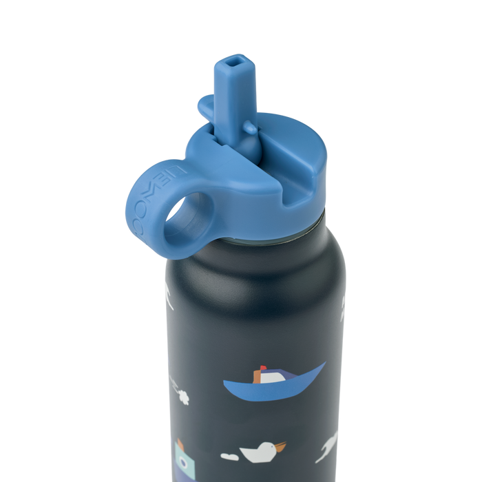 Liewood - Water Bottle - Falk - Sailing - Classic Navy - Close Look