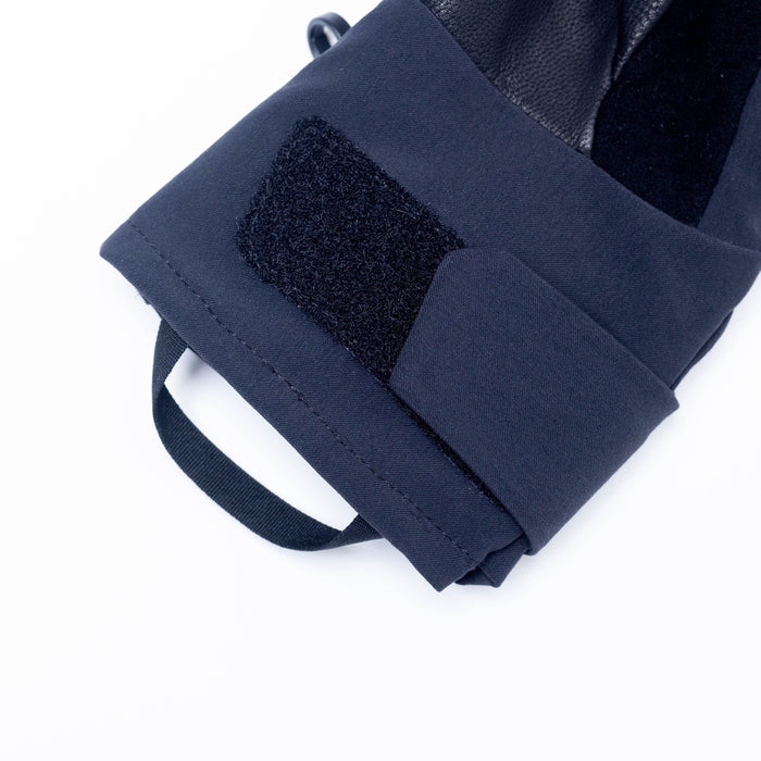 Black | E2